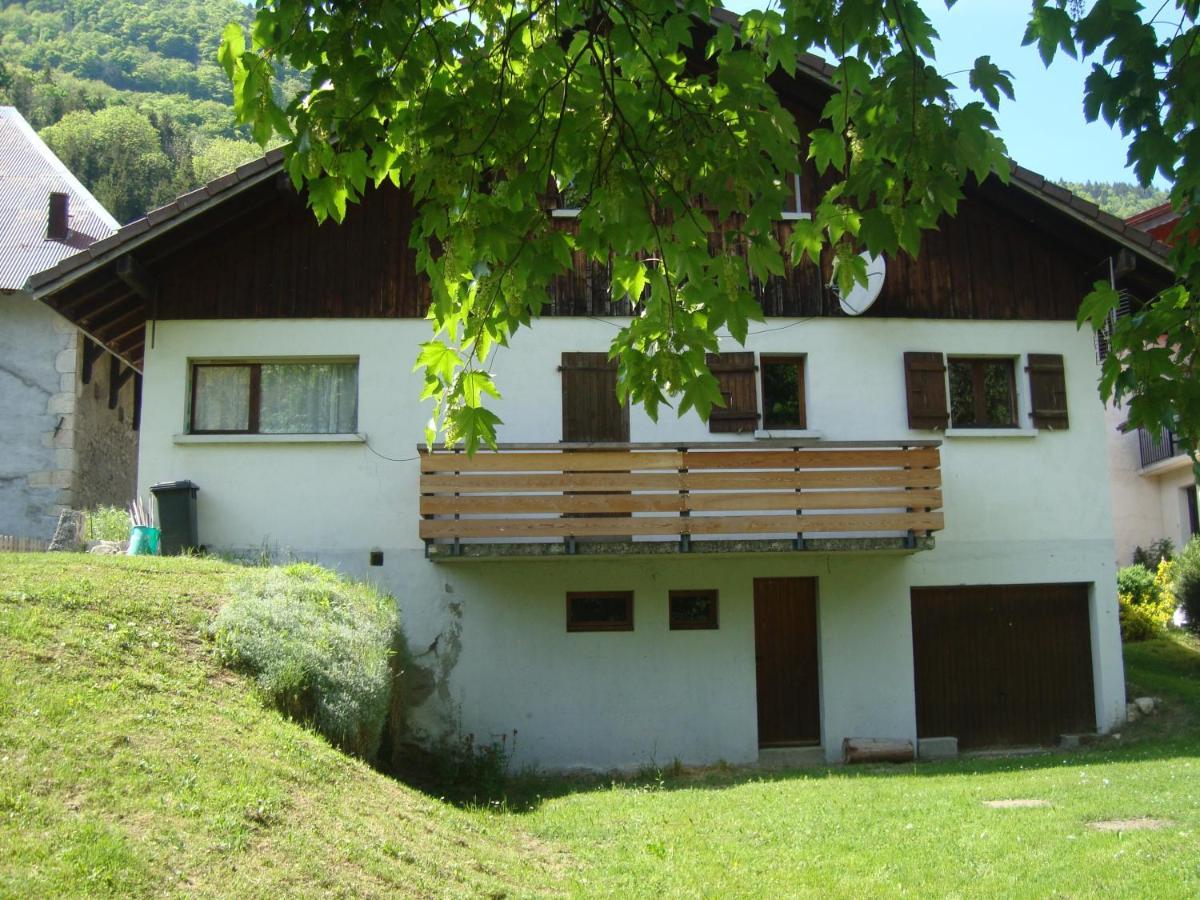 Villa Chez Mémé Cour à Bellevaux Extérieur photo